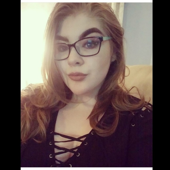 Meet your Posher, Chrissy - Picture 1 of 1